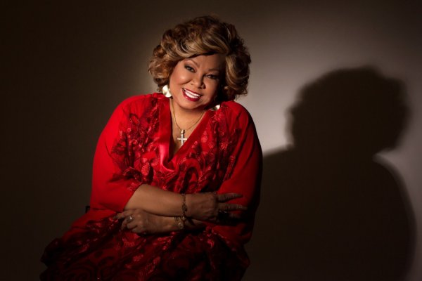 Alcione comemora 50 anos de carreira no Armazém Convention