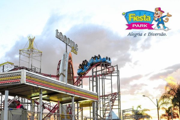 Fiesta Park funciona todos os dias com preços promocionais