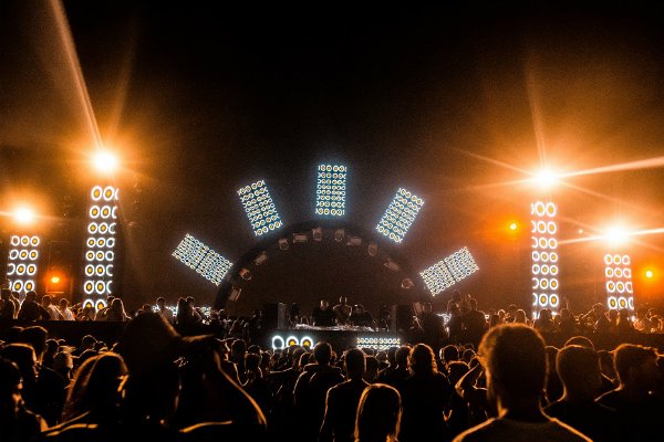 Armazém Convention sedia pela primeira vez o Sollares Club