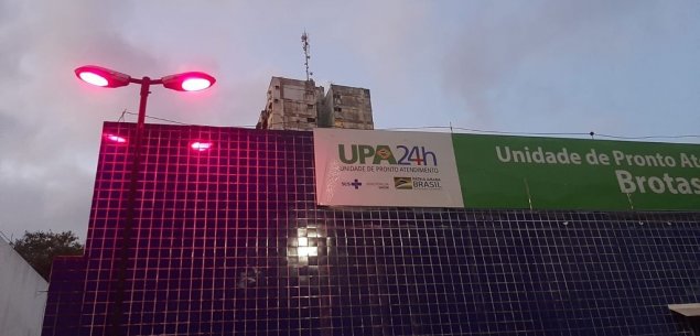 INTS ilumina fachadas de unidades de saúde em prol do Outubro Rosa
